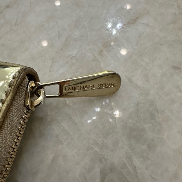 Michael Kors Metallic Gold leather zip wallet - Picture 5 of 7
